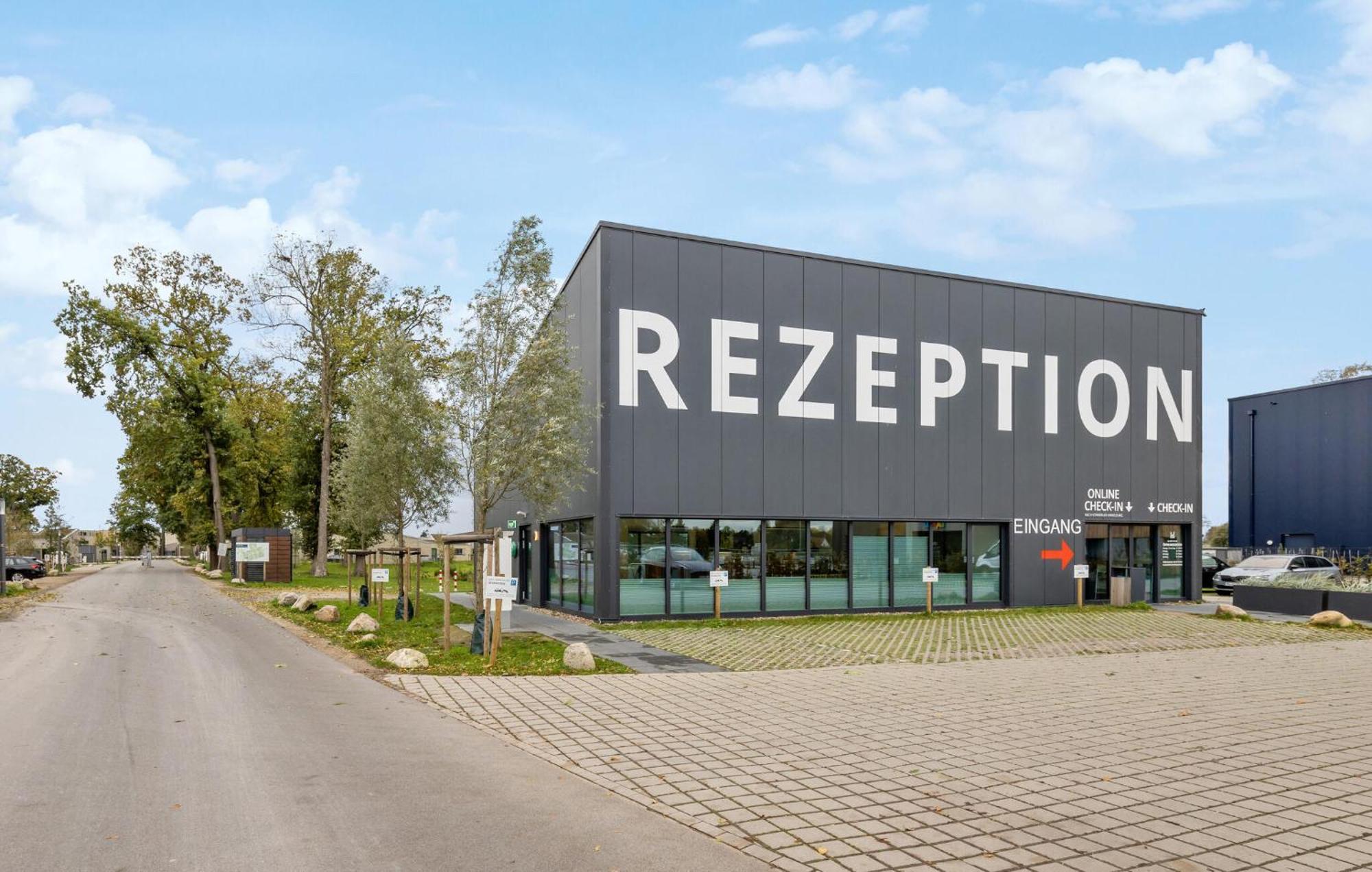 3 Bedroom Stunning Home In Lembruch-Duemmer See Екстер'єр фото